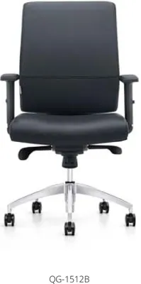 Image de Fauteuil Chesterfield moderne en similicuir noir