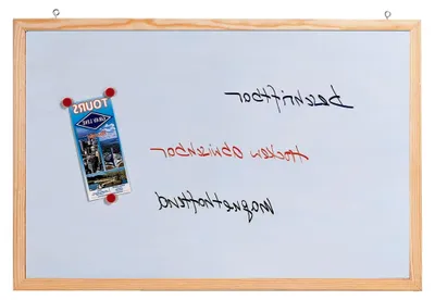 Produktbild von Magnetisches und beschreibbares Whiteboard, Schreibtafel mit Holzrahmen, 60 x 40 cm, Weiß