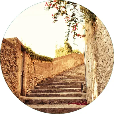 Produktbild von Wallario Premium Glasbild, freischwebende Optik, kräftige Farben, rund 50cm Durchmesser, Motiv Steinerne Treppe in Italien