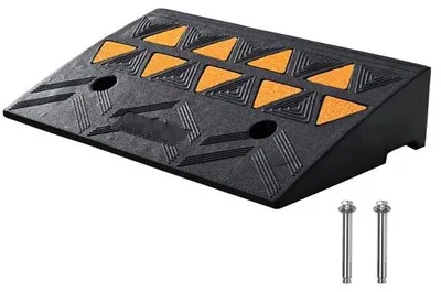 Zdjęcie produktu dla Rampa progowa wykonana z litej gumy - Maks. Nośność 15 ton - Podjazd do krawężnika 50x30x10,8 cm - Podjazd dla wózków inwalidzkich - Podjazd do nierównego podłoża i krawężników