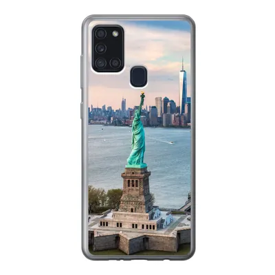 Produktbild von MuchoWow® Handyhülle Schutzhülle Hülle für Samsung Galaxy A21s Freiheitsstatue mit der Skyline von New York Silikon Softcase Handy Hülle - Hartschale