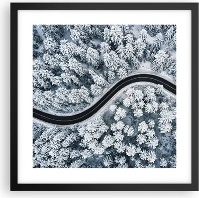 Produktbild von Gerahmtes Poster - Schwarzer Rahmen - Wald Winter Straße - 40x40 cm - Wand Bild - Wanddeko - Wandbilder - Kunstposter - Wandposter - Bilderrahmen - Bilder - Kunstdruck - P2BAC40x40-5010
