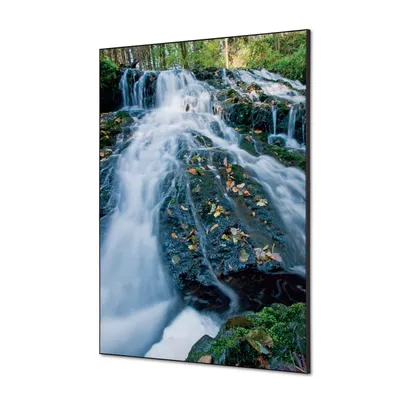 Produktbild von Showdown Spannstoff Wanddekoration - Set DIN A1 - Wasserfallwald - Schwarzer Rahmen