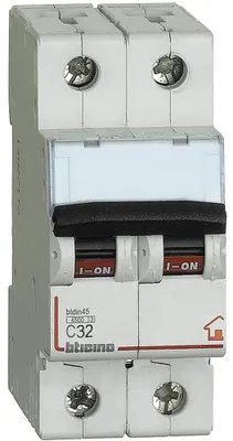 Produktbild von BTicino Interruttore Magnetotermico C32 2P 2 Moduli DIN - 230V 4500A FC820C32