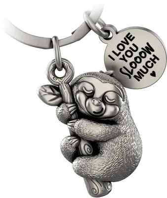 Produktbild von "I love you slooow much" Faultier Schlüsselanhänger "Dreamy" in Antique Silber mit Gravur - Liebevoller Glücksbringer