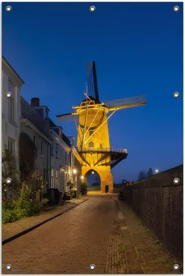 Produktbild von Wallario Outdoor-Poster für Garten oder Balkon, Motiv Windmühle bei Nacht, in ca. 80 x 120 cm