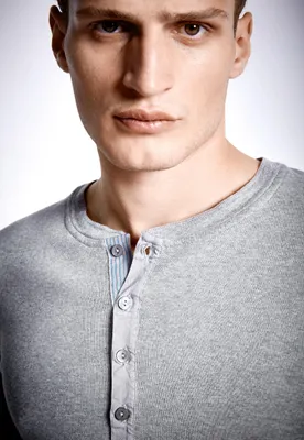 Produktbild von Schiesser Herren Henley 1/1 - Karl-Heinz Gr. 7 grau-mel.