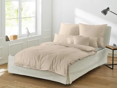 Produktbild von Irisette Mako-Satin uni Bettwäsche-Garnitur Paris 8000 Farbe beige-81 Größe 200x220+2x80x80 cm