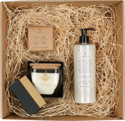 Produktbild von Exklusives Geschenkset für eine Frau: Kerze, Tonic-Creme, Seife