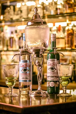 Produktbild von La Fée Parisienne Absinthe Supérieure 68% + Serving Spoon 68% 0.7