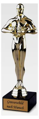 Produktbild von Goldener Pokal 15,5 cm aus hochwertigem Kunststoff mit individueller Gravur - Geschenk-Trophäe Siegerfigur Viktor mit Marmorsockel - Personalisiertes Geschenk zur Wertschätzung