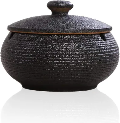 Zdjęcie produktu dla Ceramiczny Popielniczka z Pokrywką, Wiatroodporny, 11.5x11.5x9 cm, Czarny, do Użytku Wewnętrznego i
