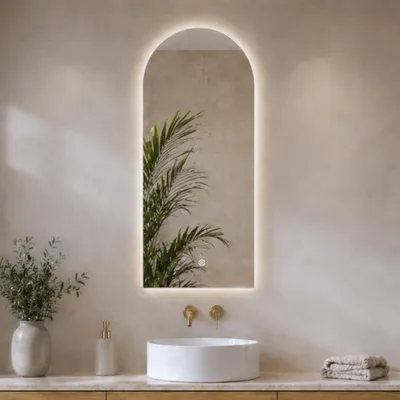 Zdjęcie produktu dla Lustro łukowe z oświetleniem LED - podgrzewane i przeciwmgielne - 45 x 100 cm - Tunis
