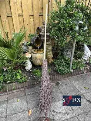 Produktbild von Hexenbesen mit Stiel 120 cm Synx Tools Astbesen Stallbesen - Hexenbesen