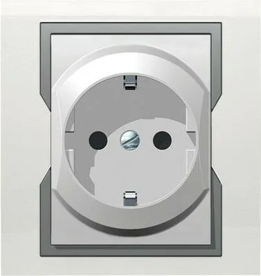 Produktbild von Schuko Steckdose Ausschalter Taster Lichtschalter QUATTRO Schuko Steckdose 1137-10
