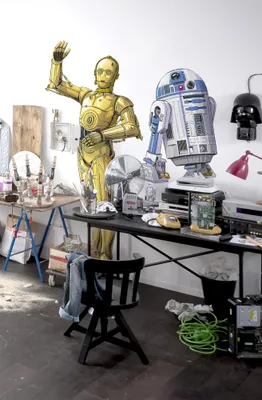 Produktbild von Komar Vlies Fototapete selbstklebend und konturgeschnitten "Star Wars XXL R2D2" - Größe: 127 x 120 cm (Breite x Höhe) - 1 Stück