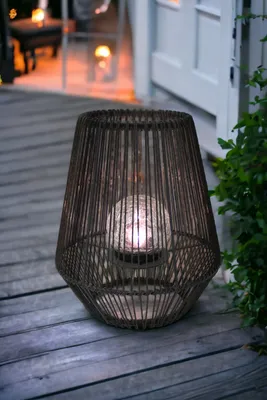 Produktbild von Solarlaterne Poly-Rattan 30 cm Höhe mit LED Glaskugel in Bruchglas-Optik