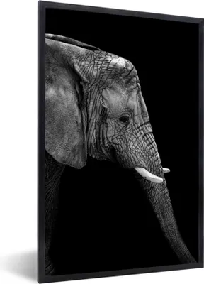 Produktbild von MuchoWow® Gerahmtes Poster Elefant - Schwarz und weiß - Porträt - Tiere 40x60 cm - Poster mit Schwarzem Bilderrahmen Wandposter Rahmen Foto Bilder - Papierdruck - Wandbilder