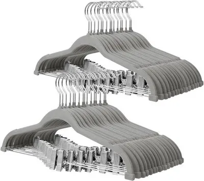 Produktbild von Famanu Fluwelen Kleiderbügel mit verstellbaren Clips - Set von 32