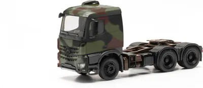 Produktbild von Herpa 747028 - 1/87 Mercedes-Benz Arocs 6x4 Zugmaschine "Bundeswehr", flecktarn