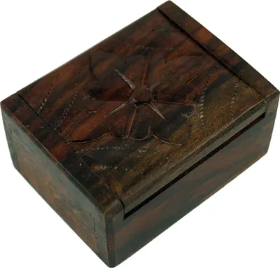 Produktbild von Beschnitzte Holzdose, Schatztruhe, Schmuck Schatulle in 2 Größen - Blume, Braun, Größe: Klein (3*7*5 cm)
