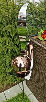 Produktbild von Skulptur Flame Edelstahl golden rose poliert 146 cm Gartenstecker Beetstecker Rosenkugel
