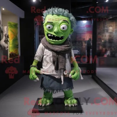 Productafbeelding van Frankenstein REDBROKOLY s Monster-mascottekostuum gekleed met een playsuit en sjaals