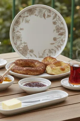 Produktbild von Hermia Concept, Frühstücksset (29 Teile) aus 100% Porzellan, Weiß und Braun, Mikrowellen- & Spülmaschinenfest