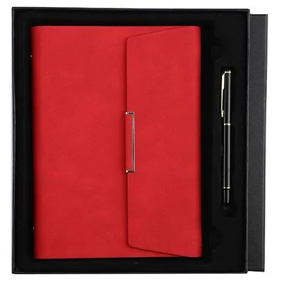 Imagen del producto de Cuaderno práctico de tamaño B5 con un diseño elegante, ideal como set de regalo para personas creativas, color rojo