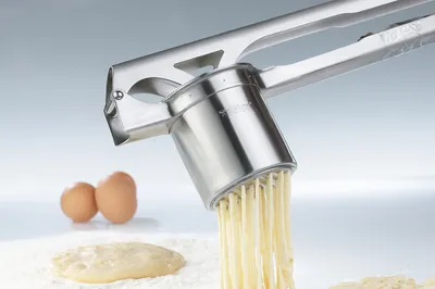 Produktbild von Kartoffel- und Spätzlepresse TRI STAR® mit 3 Lochscheiben