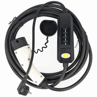 Zdjęcie produktu dla Kabel do ładowania samochodów elektrycznych z wtyczką Schuko do złącza Type 2 Mode 2, 230 V, 16 A, technologia ładowania jednofazowego o mocy maks. 3,7 kW, waga zaledwie 1,79 kg