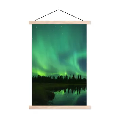 Produktbild von MuchoWow® Textilposter Nordlicht - Bäume - Wasser - Alaska 120x180 cm mit holzfarbenen Rahmen - Textil-Plakat