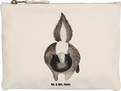 Produktbild von Mr. & Mrs. Panda Kosmetiktasche Stinktier Angriff Größe M - Weiß - Geschenk, Stinki, Etui, Wildtier, Waschbeutel, Raubtier, kosmetiktäschchen, Stinker, Skunk, Mäppchen