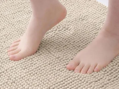 Produktbild von Famanu Badmatte antirutsch, weich, saugfähig, waschbar, 40 x 60 cm, beige