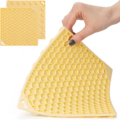 Zdjęcie produktu dla Mata do lizania dla psa 20x20 cm, plaster miodu, silikonowa