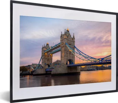 Produktbild von MuchoWow® MuchoWow® Gerahmtes Poster Sonnenaufgang an der Tower Bridge in England 40x30 cm - Poster mit zchwarzem Bilderrahmen - Bilderrahmen - Poster im Rahmen