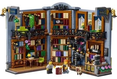 Produktbild von LEGO Icons Buchladen: Buchstütze Modellbausatz - 3D Regal und Zimmer Deko - Mit 2 Minifiguren & Zubehör - Wohnzimmer oder Büro Dekoration -  Geschenk Idee für Erwachsene Leseratten - 11379