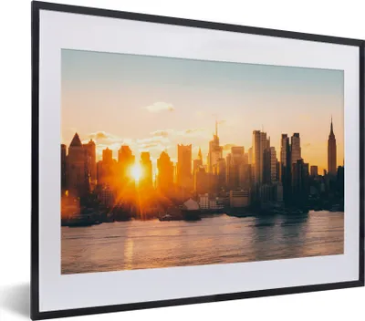 Produktbild von MuchoWow® MuchoWow® Gerahmtes Poster New York - Skyline - Sonne 40x30 cm - Poster mit zchwarzem Bilderrahmen - Bilderrahmen - Poster im Rahmen