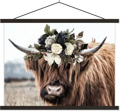 Produktbild von MuchoWow® Textilposter Schottische Hochlandrind - Blumen - Hoorn 40x30 cm mit schwarzem Rahmen - Dekorationen