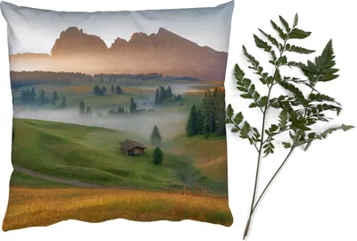 Produktbild von MuchoWow® Zierkissen Sofakissen Wohnzimmer Dekokissen 50x50 cm Berg - Nebel - Landschaft - Komfort - Sofakissen