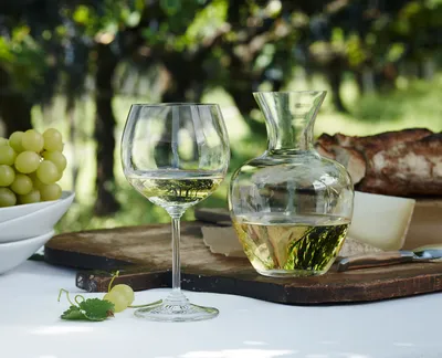 Produktbild von Riedel Dekanter Apple NY, Glasdekanter, Dekantierflasche, Weinkaraffe, Hochwertiges Glas, 1.5 L, 1460/13