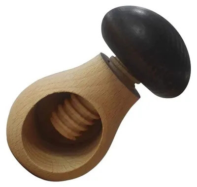 Nussknacker aus Holz, braun, 10 x 6 cm