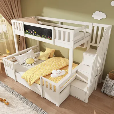 Produktbild von STILVORA Etagenbett 90x200 & 140x200 mit zwei Matratze Massivholz für 3 Kinder mit Kreidetafel, Hochbett mit Stauraum-Treppe & Schubladen, Stockbett mit Leiterschrank für Kinderzimmer, Weiß