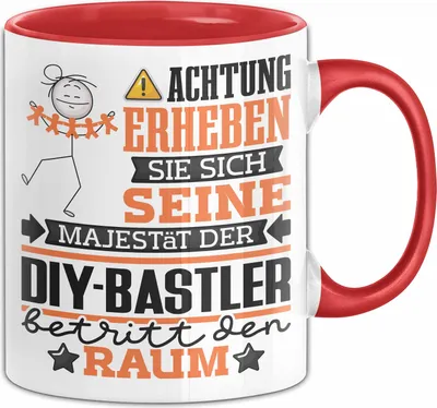 Produktbild von DIY-Bastler Geschenk Tasse Lustiger Spruch Erheben Sie Sich Der DIY-Bastler Betritt den Raum (Rot)