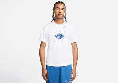 Produktbild von Tshirts Nike Air Jordan Flight Essential Crew DH8970100