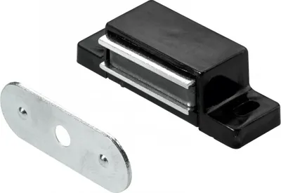 Image de Lot de 4 loqueteaux magnétiques plastique HETTICH, L.14.5 x l.45.3 mm