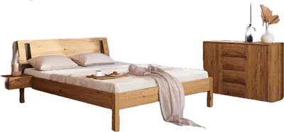 Produktbild von Bett Bento 8 Sonderlänge 120x210 Wildeiche massiv mit Holzkopfteil und Holzbeine