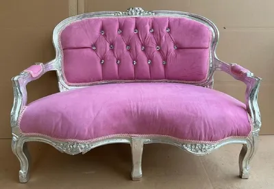 Produktbild von Casa Padrino Barock Kinder Sitzbank mit Glitzersteinen und Armlehnen Rosa / Silber - Prunkvolle Antik Stil Kinderzimmer Bank - Kindermöbel im Barockstil - Barock Kinderzmmer Möbel