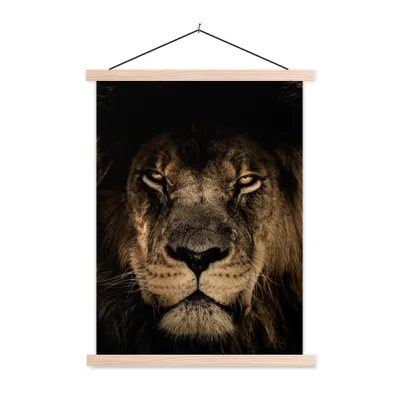 Produktbild von MuchoWow® Textilposter Löwe - Tiere - Schwarz - Porträt 120x160 cm mit holzfarbenen Rahmen - Plakatkarton