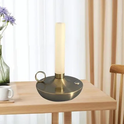 Productafbeelding van Draadloze Tafellamp met Vaas-Design - LED, Dimbaar & Decoratief